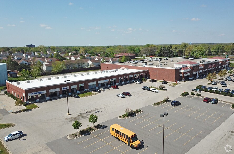 Primary Photo Of 423-569 E Dundee Rd, Palatine Unknown For Lease