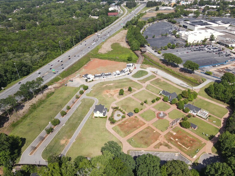 More Photos Of 1053 S Lake Cir, Morrow Unknown For Lease