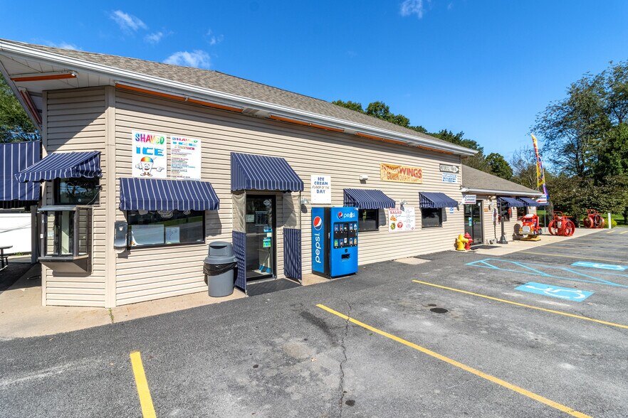 More Photos Of 13524 S Eagle Valley Rd, Tyrone Restaurant For Sale