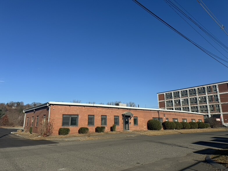 Primary Photo Of 620 Beaulieu St, Holyoke Manufacturing For Lease