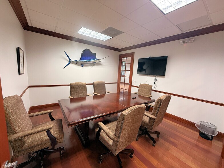 More Photos Of 1005 W Indiantown Rd, Jupiter Office For Sale