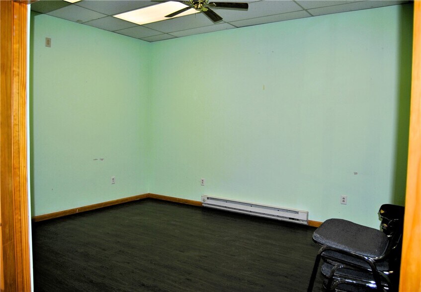 More Photos Of 2-4 Commercial St, Livonia Storefront Retail Residential For Sale