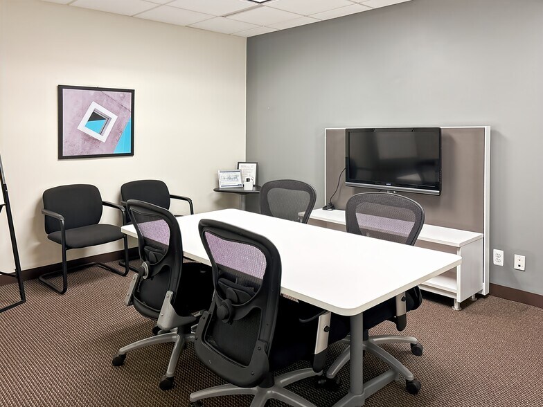 More Photos Of 100 W Big Beaver Rd, Troy Coworking Space