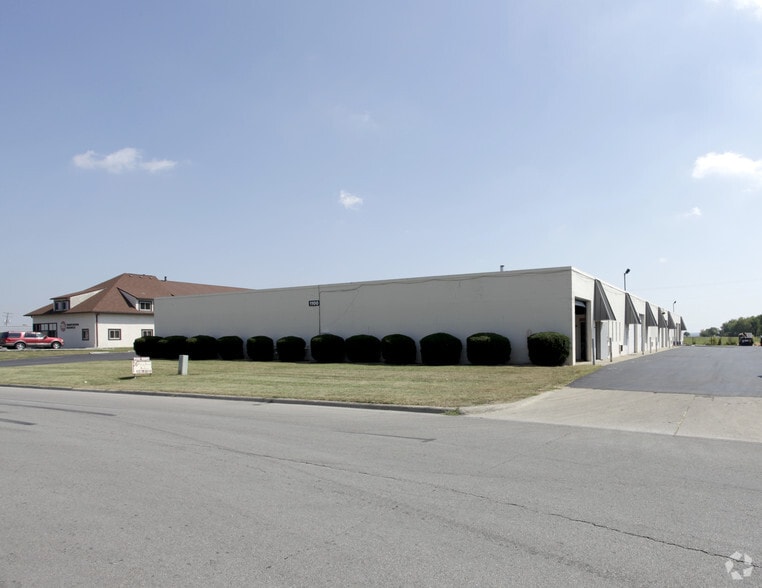More Photos Of 1100 Rarig Ave, Columbus Warehouse For Lease