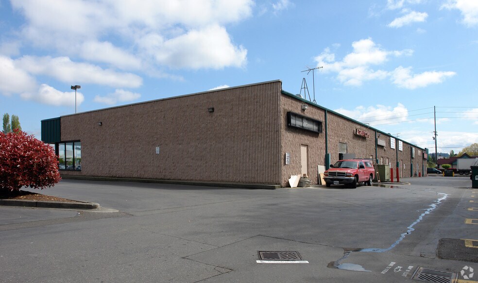 More Photos Of 325-335 Washington Ave S, Kent General Retail For Lease