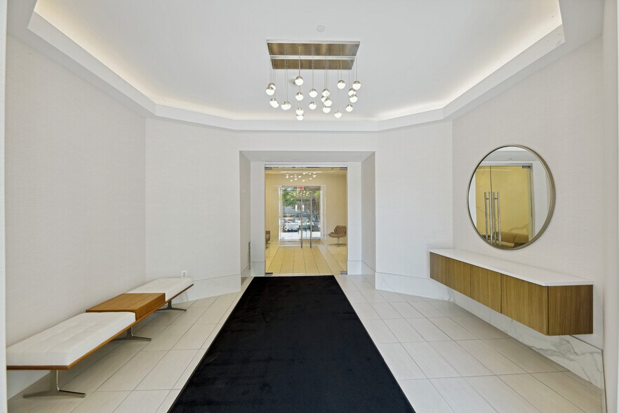 More Photos Of 2760 Eisenhower Ave, Alexandria Office For Lease