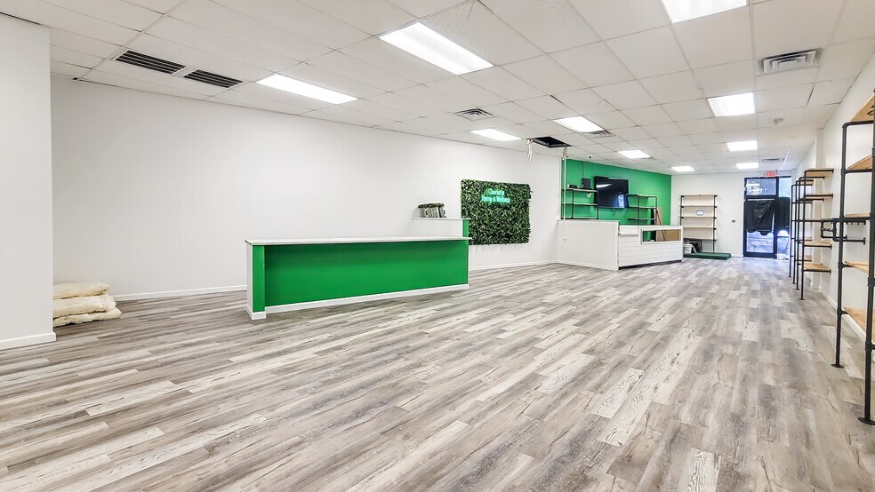 More Photos Of 5105 Reagan Dr, Charlotte Storefront Retail Office For Sale