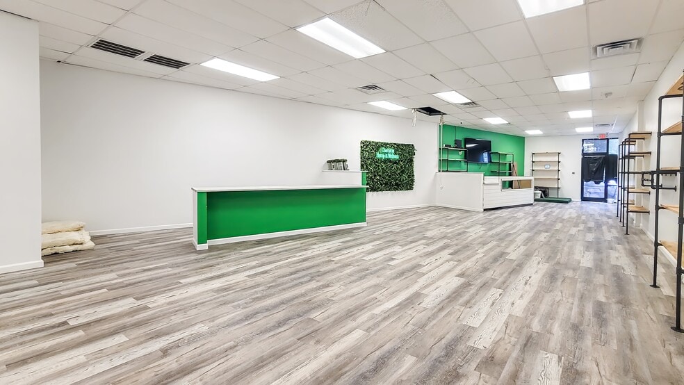 More Photos Of 5105 Reagan Dr, Charlotte Storefront Retail Office For Sale