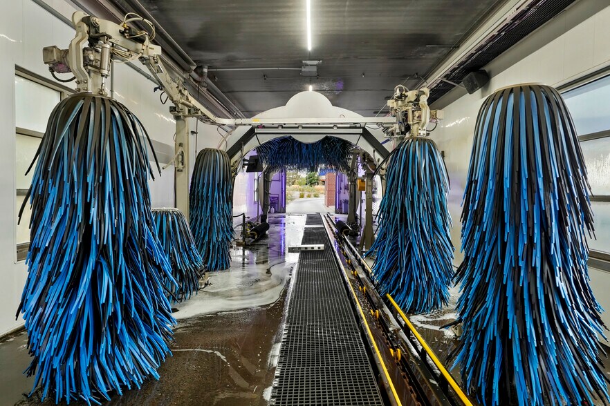 More Photos Of 5384 S Parker Rd, Aurora Carwash For Sale