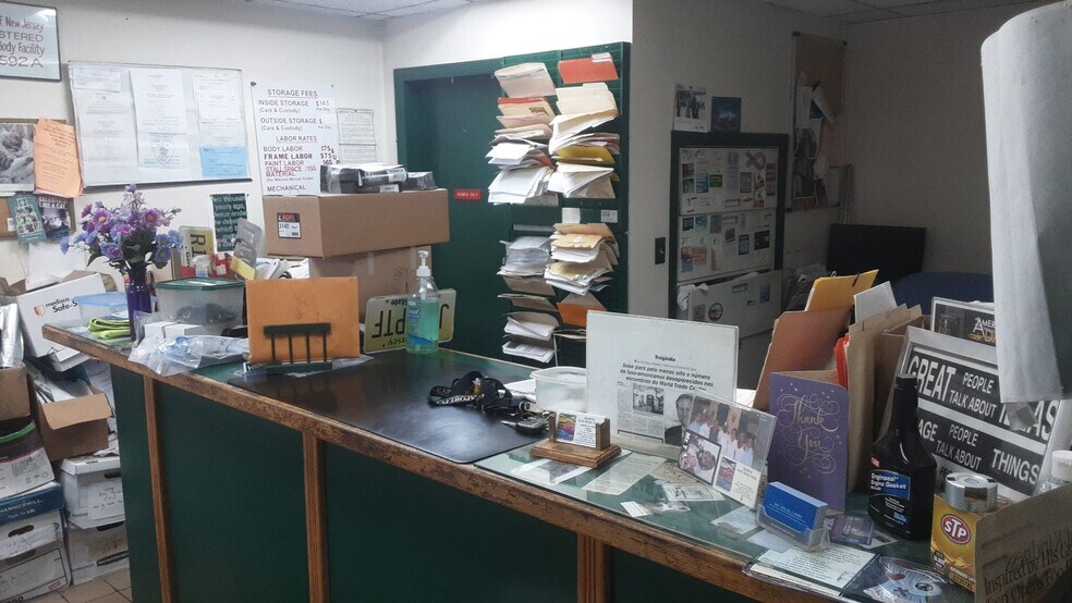 More Photos Of 431 E 1st Ave, Roselle Auto Repair For Sale