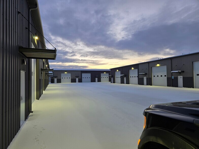 More Photos Of 1102 Jackrabbit Ln, Belgrade Warehouse For Sale