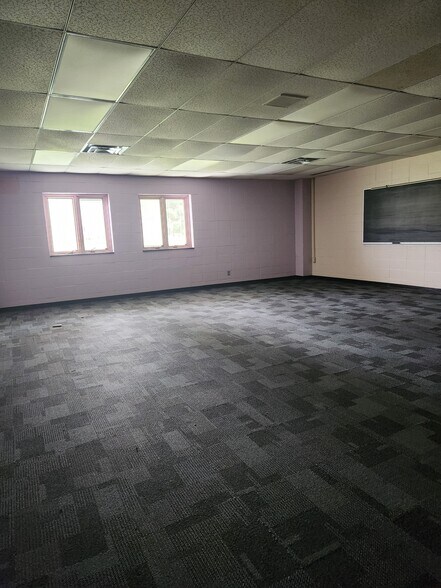 More Photos Of 14733 Main St, Moores Hill Flex For Sale