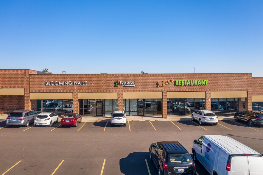 More Photos Of 398-402 W Army Trail Rd, Bloomingdale Unknown For Lease