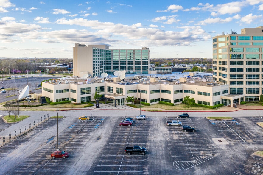 More Photos Of 7130-7140 S Lewis Ave, Tulsa Unknown For Lease