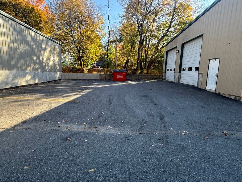 More Photos Of 69 Culley St, Fitchburg Warehouse For Lease