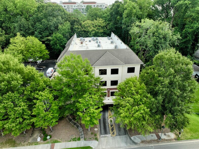 More Photos Of 5855 Sandy Springs Cir NE, Atlanta Office For Sale