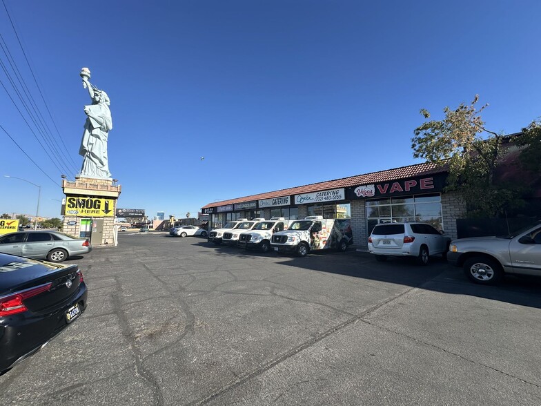 Primary Photo Of 4211 W Sahara Ave, Las Vegas Storefront Retail Office For Sale