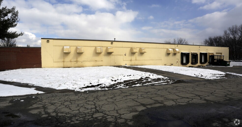 More Photos Of 1 Maxson Dr, Old Forge Warehouse For Lease