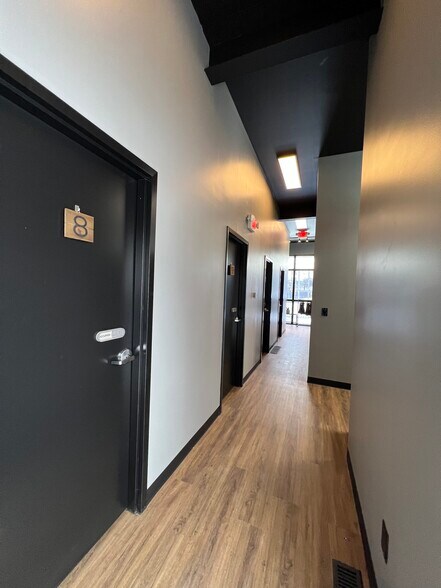 More Photos Of 451 S Ashland Ave, Lexington Storefront Retail Residential For Sale