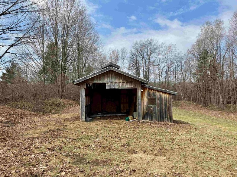 More Photos Of 51 Crane Rd, Winthrop General Retail For Sale