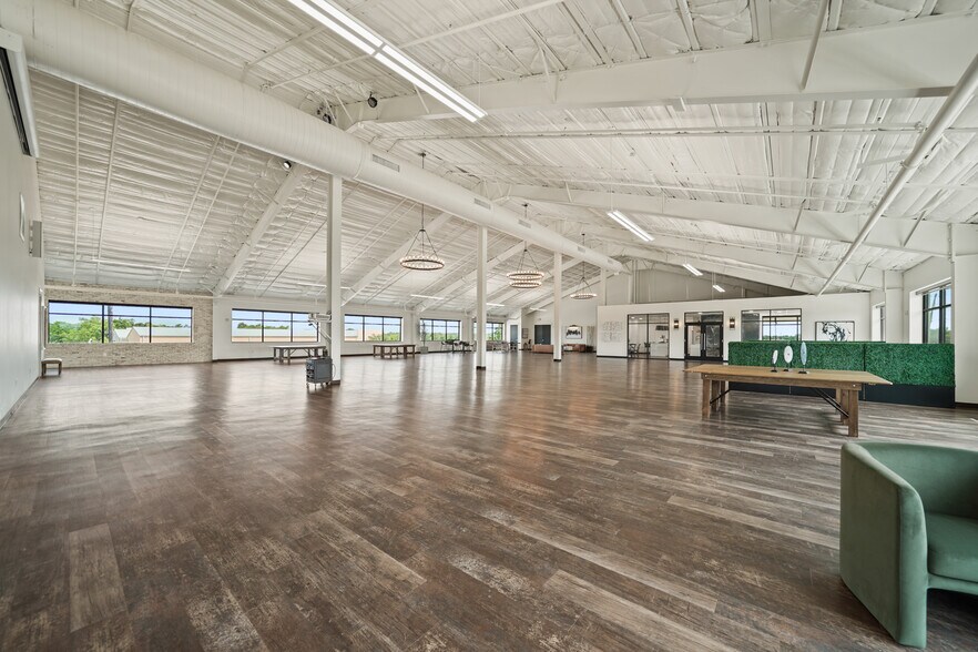 More Photos Of 4300 FM 2351 Rd, Friendswood Office For Lease