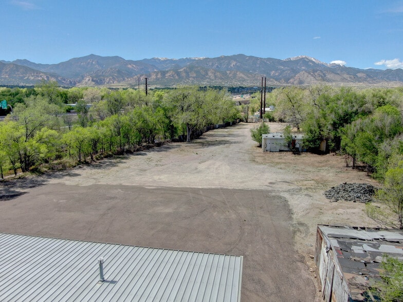 More Photos Of 1210 S El Paso St, Colorado Springs Warehouse For Lease
