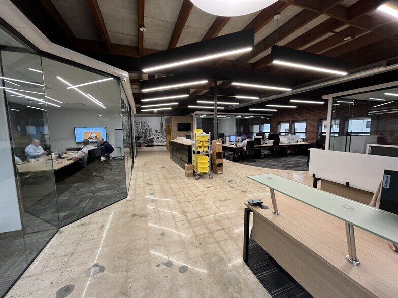 More Photos Of 44 Commerce St, Springfield Manufacturing For Sale