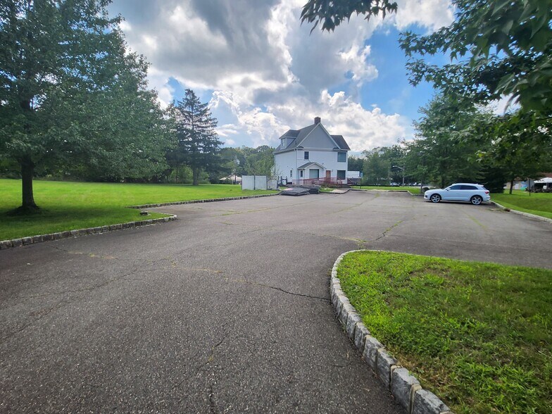 More Photos Of 712 Route 10 W, Whippany Land For Sale