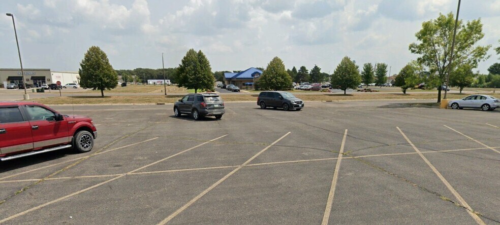 More Photos Of 1001 18th Ave NW, Austin Storefront Retail Office For Sale