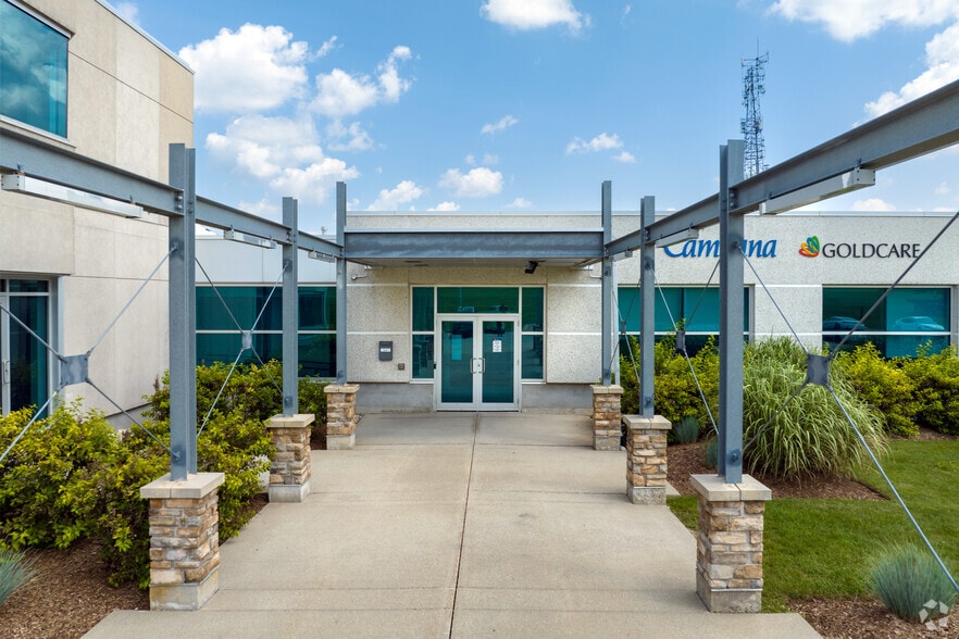 More Photos Of 600 Weber St N, Waterloo Office For Lease