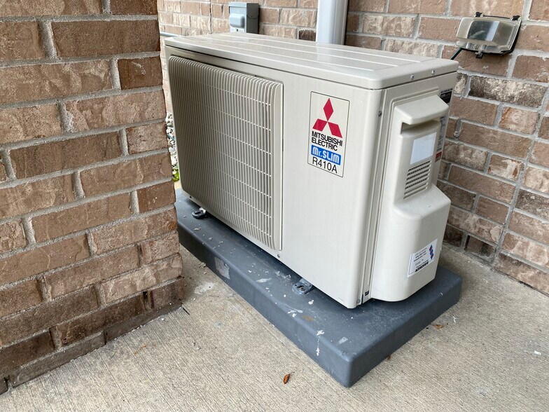 More Photos Of 5835 Shugart Ln, Traverse City Manufacturing For Lease