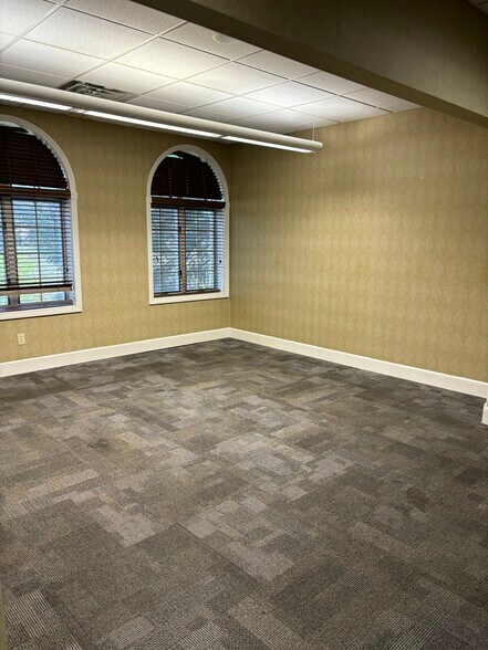 More Photos Of 6480 Main St, Buffalo Medical For Sale