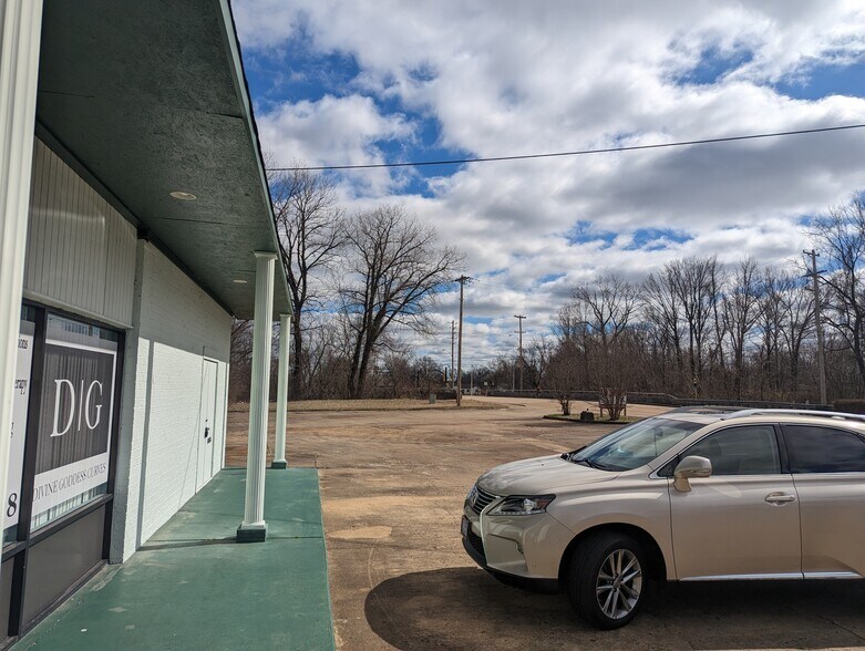 More Photos Of 5190 Navy Rd, Millington Coworking Space