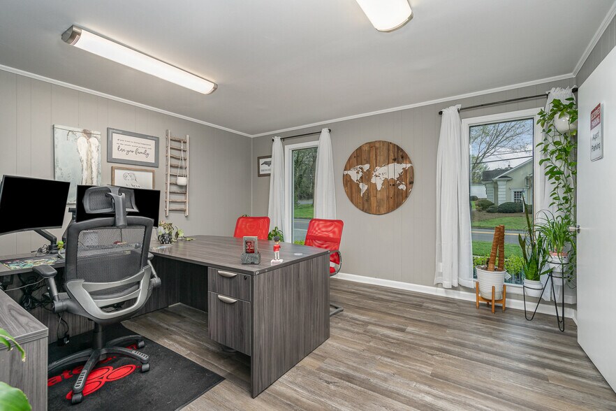 More Photos Of 1752 Country Club Rd, Gastonia Office Residential For Sale
