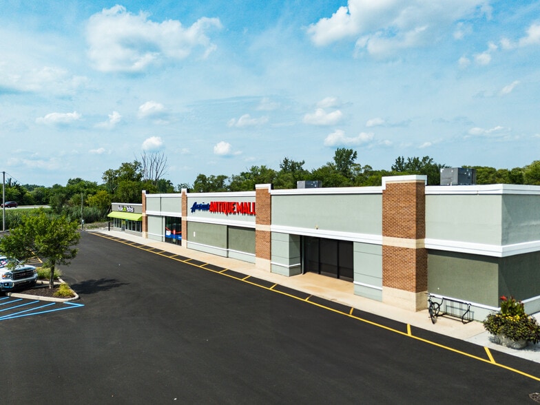 More Photos Of 8301-8349 Indianapolis Blvd, Highland Unknown For Lease