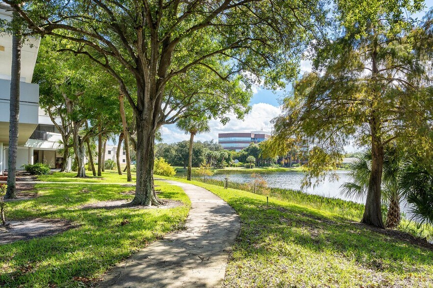 More Photos Of 1100 Northpoint Pky, West Palm Beach Office For Lease