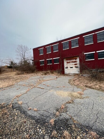 More Photos Of 277 E Main St, East Brookfield Warehouse For Sale