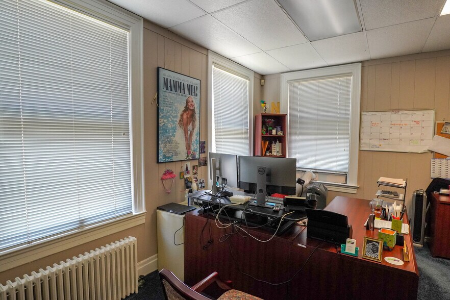 More Photos Of 2404 Auburn Ave, Cincinnati Apartments For Sale