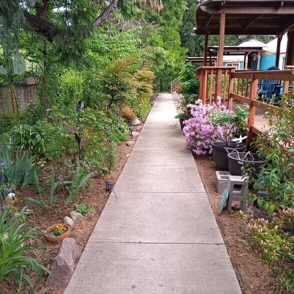 More Photos Of 87991 Territorial Rd, Veneta Hospitality For Sale