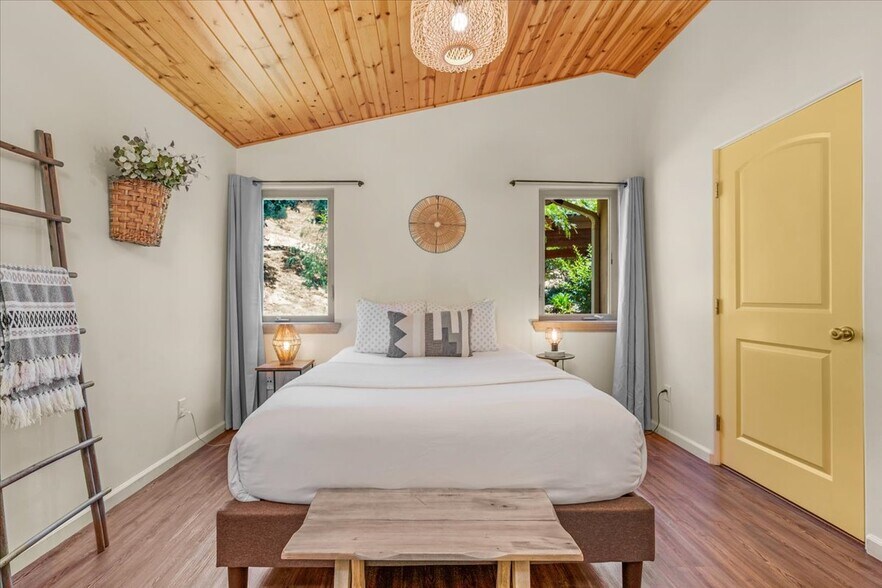 More Photos Of 29673 Rock Creek Dr, Three Rivers Specialty For Sale