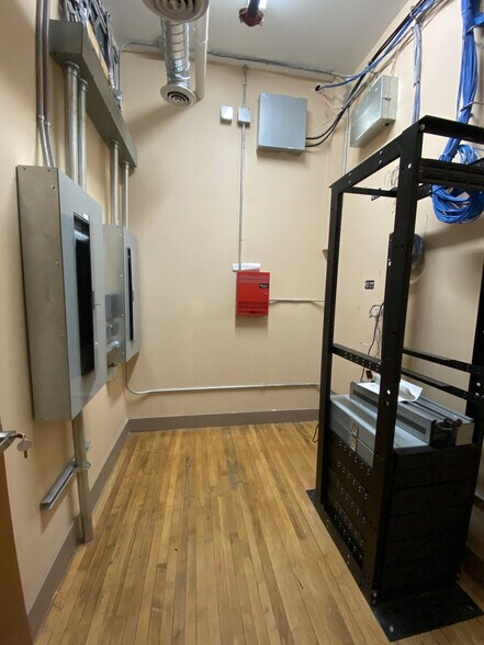 More Photos Of 686 Main St, Buffalo Loft Creative Space For Lease