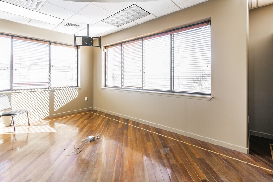 More Photos Of 7555 S Center View Ct, West Jordan Medical For Sale