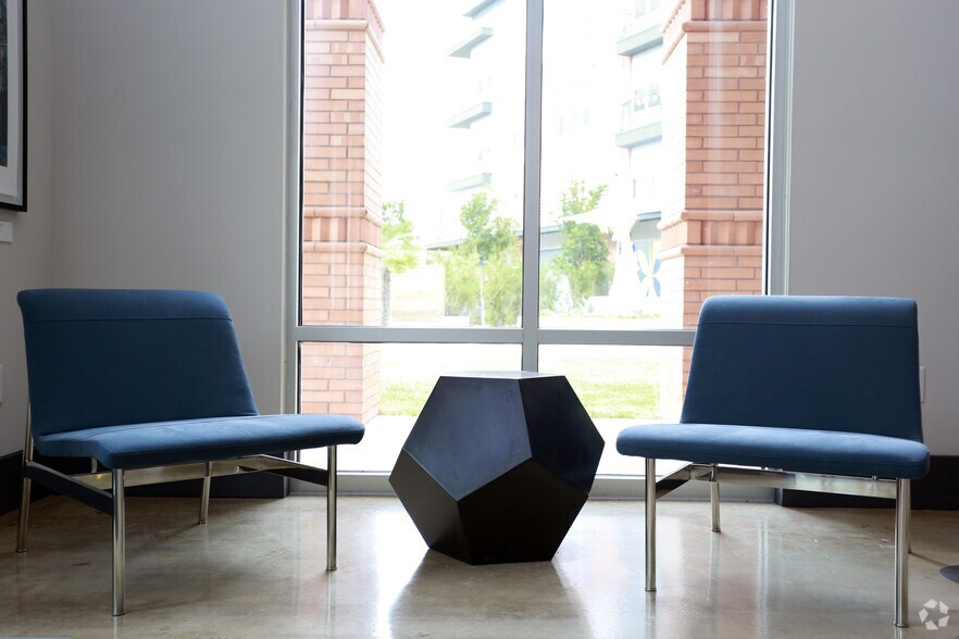 More Photos Of 423 Blue Star, San Antonio Apartments For Lease