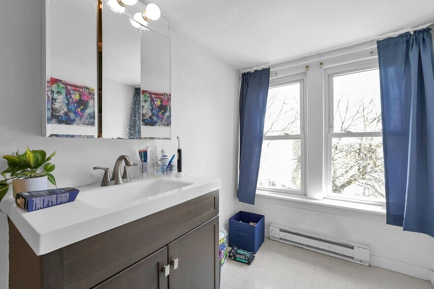 More Photos Of 2406-2408 Indianola Ave, Columbus Apartments For Sale