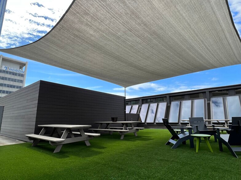 More Photos Of 328 S Jefferson St, Chicago Office For Lease