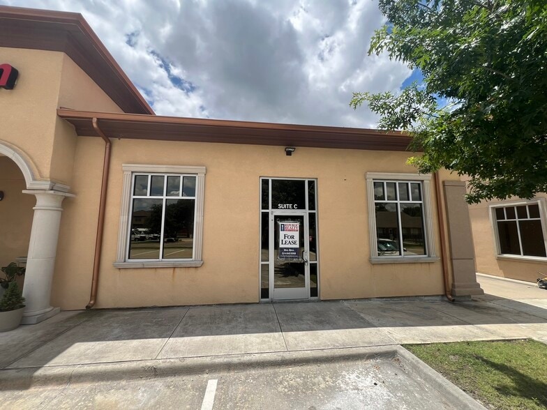 More Photos Of 6513 Chase Oaks Blvd, Plano Medical For Lease