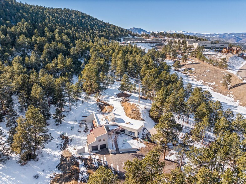 More Photos Of 1053 Red Moon Rd, Golden Land For Sale