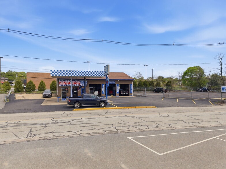 More Photos Of 50 John A Dunn Memorial Dr, Rockland Service Station For Sale