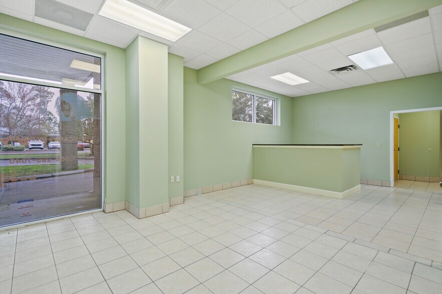 More Photos Of 2255 Dunn Ave, Jacksonville Medical For Lease