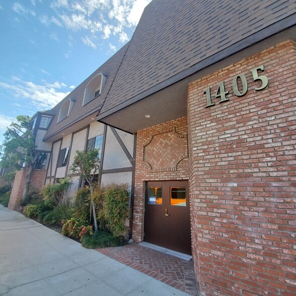 More Photos Of 1405 N San Fernando Blvd, Burbank Office For Lease
